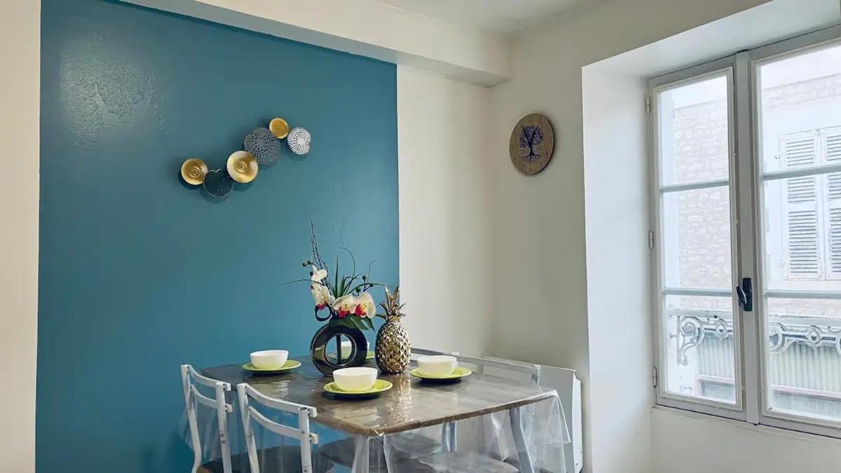 Jolie Appartement 2 Chambres 65M2 Au Centre Ville Фонтене-ле-Комт Экстерьер фото